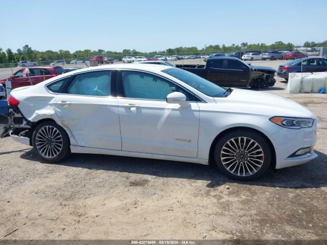 3FA6P0RU3JR141616 Ford Fusion Hybrid Titanium