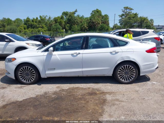 3FA6P0RU3JR141616 Ford Fusion Hybrid Titanium