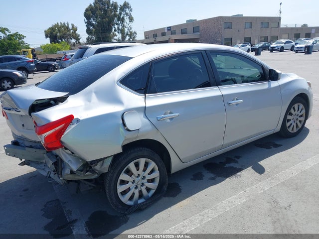 3N1AB7APXJY325137 Nissan 2018