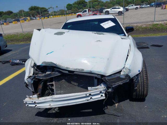 1ZVBP8AM8E5277944 Ford Mustang V6