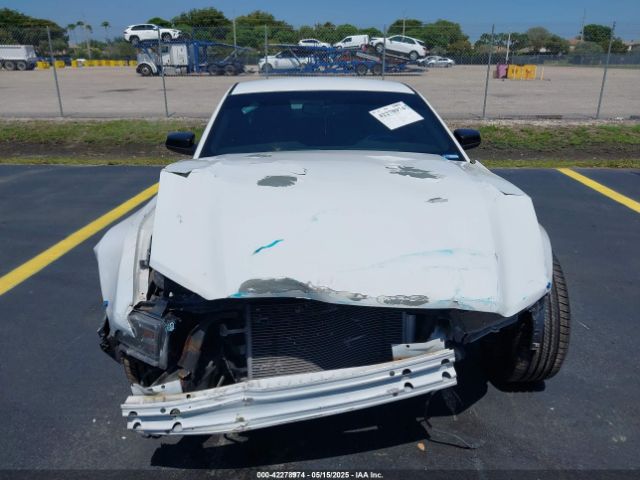 1ZVBP8AM8E5277944 Ford Mustang V6
