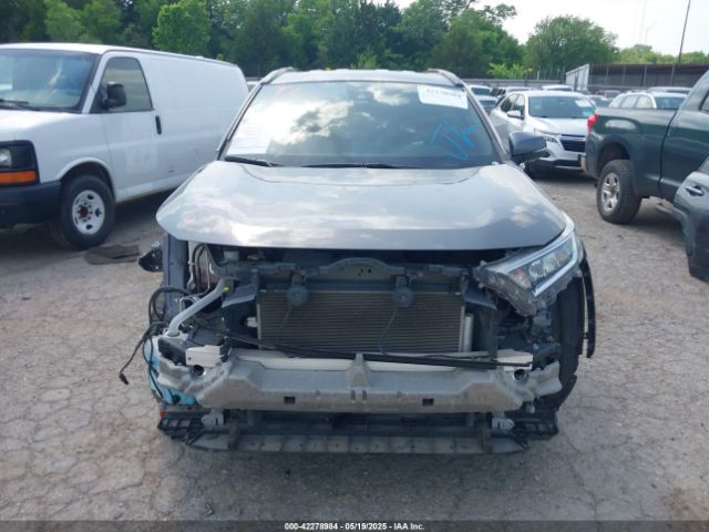 2T3W1RFV5MC092028 Toyota Rav4 Xle
