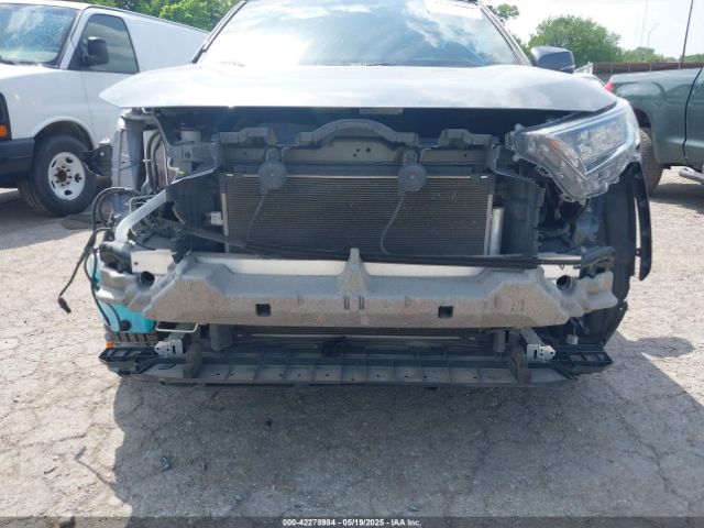 2T3W1RFV5MC092028 Toyota Rav4 Xle