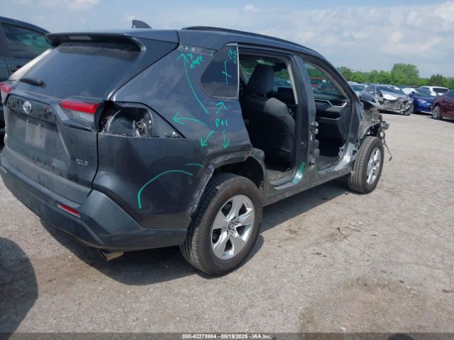 2T3W1RFV5MC092028 Toyota Rav4 Xle