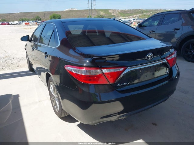 4T1BF1FK4FU977614 Toyota CAMRY SE