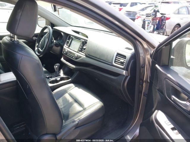 5TDKKRFH8FS050848 Toyota Highlander Xle V6