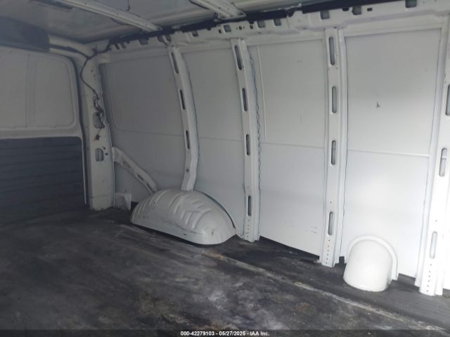 1GCWGAFP8M1306203 Chevrolet Express Cargo Rwd 2500 Regular Wheelbase Wt