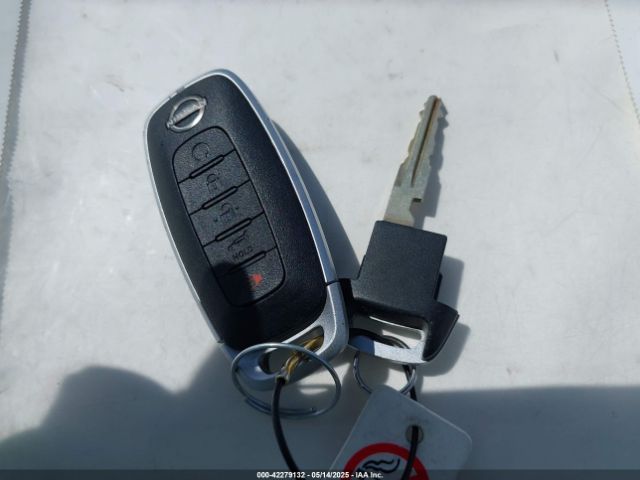 5N1BT3BA3RC672598 Nissan Rogue Sv Fwd