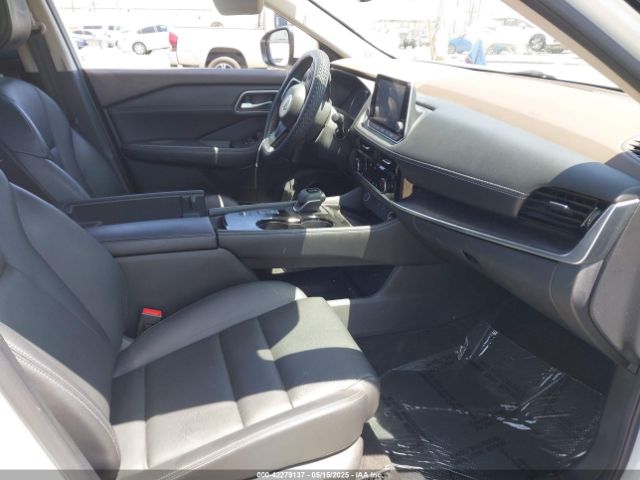 JN8AT3CA4MW021541 Nissan Rogue Sl Fwd