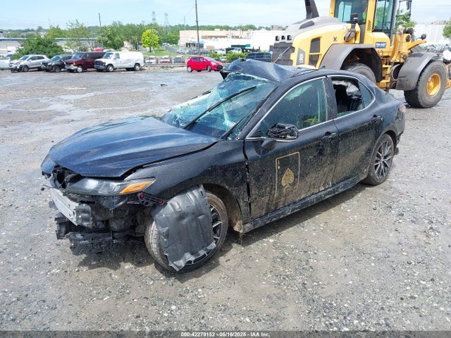 4T1G11AK5NU680670 Toyota CAMRY SE