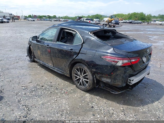 4T1G11AK5NU680670 Toyota CAMRY SE