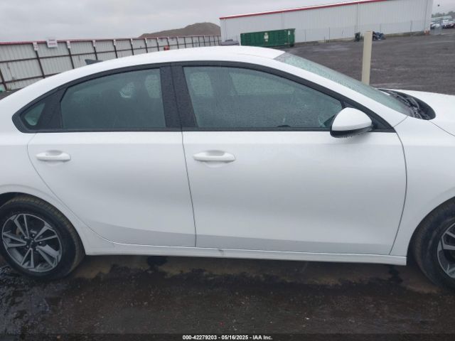 3KPF24AD3RE771831 KIA Forte Lxs