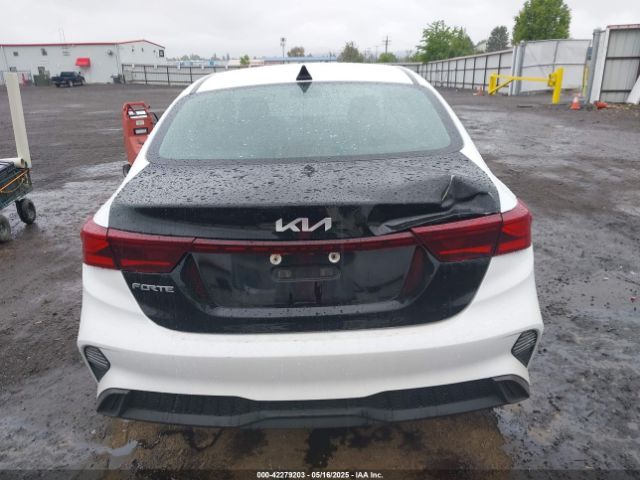 3KPF24AD3RE771831 KIA Forte Lxs