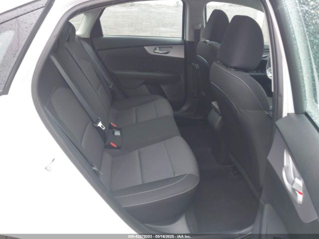3KPF24AD3RE771831 KIA Forte Lxs