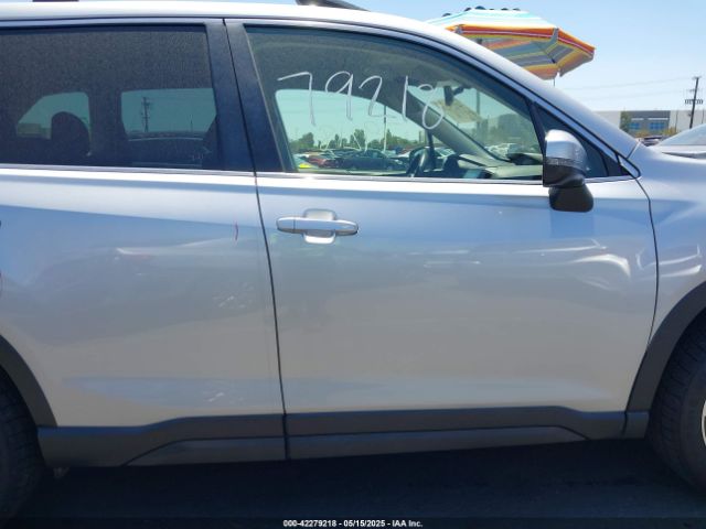 JF2SKAUC7MH429562 Subaru Forester Limited