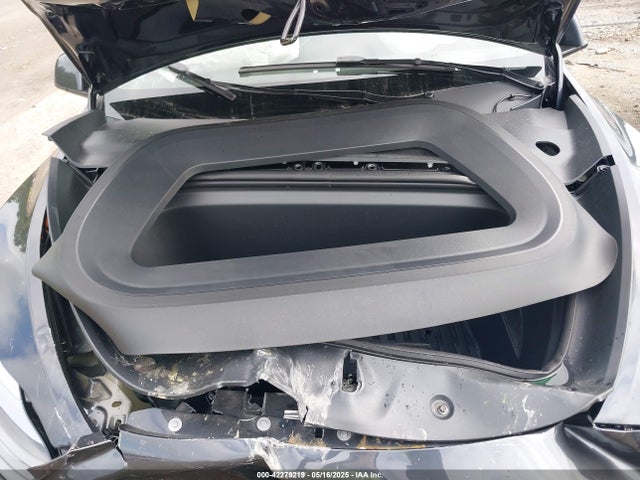 2025 TESLA MODEL Y 7SAYGDED0SF320508 Photo 9