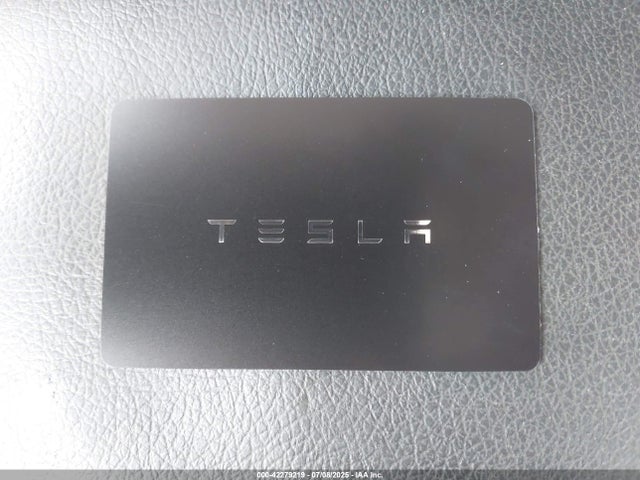 2025 TESLA MODEL Y 7SAYGDED0SF320508 Photo 10