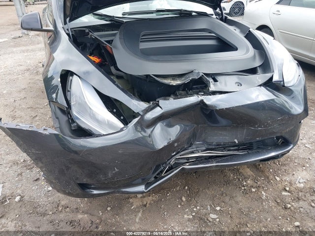 2025 TESLA MODEL Y 7SAYGDED0SF320508 Photo 5