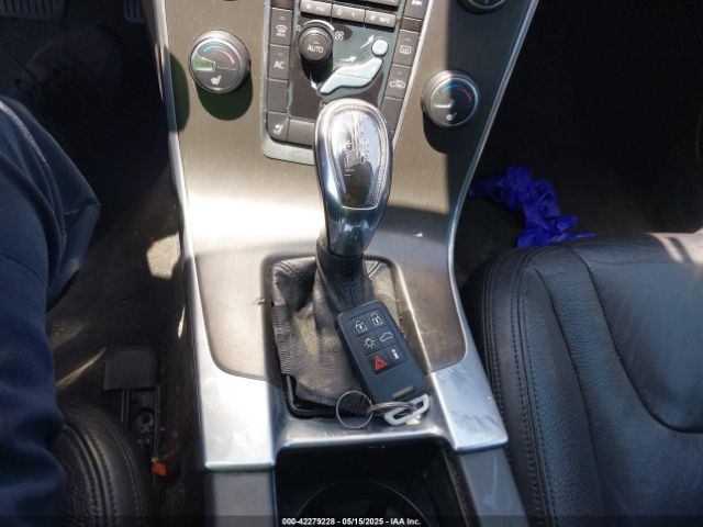 2013 VOLVO S60 YV1612FS0D1219031 Photo 10