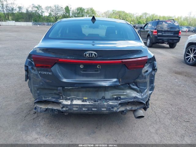 3KPF24AD5KE099888 KIA Forte Lxs