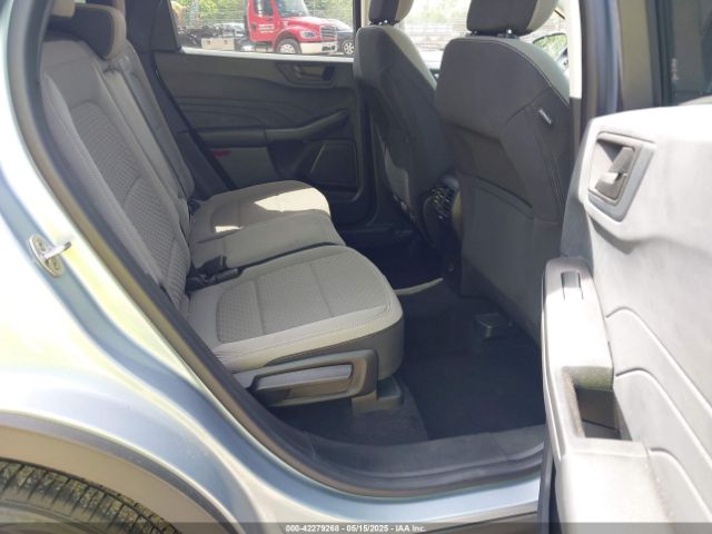 1FMCU0G68NUB64197 Ford ESCAPE SE