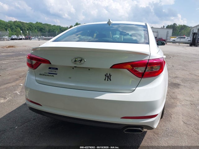 Hyundai SONATA SE 2016 5NPE24AF4GH307341 Image 16