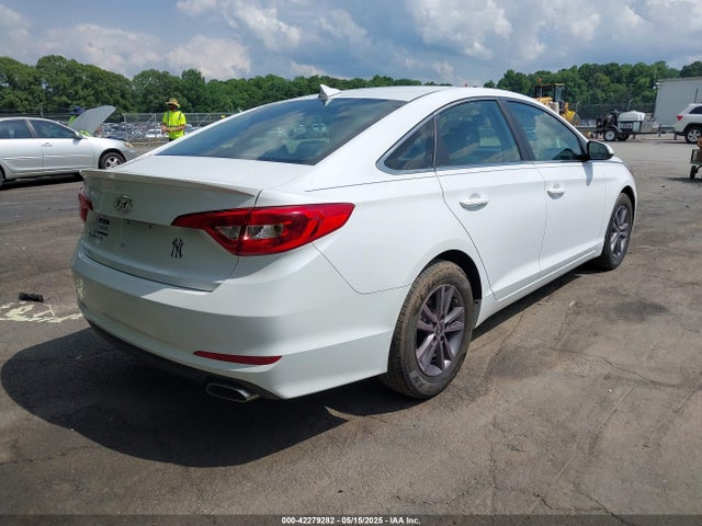 Hyundai SONATA SE 2016 5NPE24AF4GH307341 Image 4