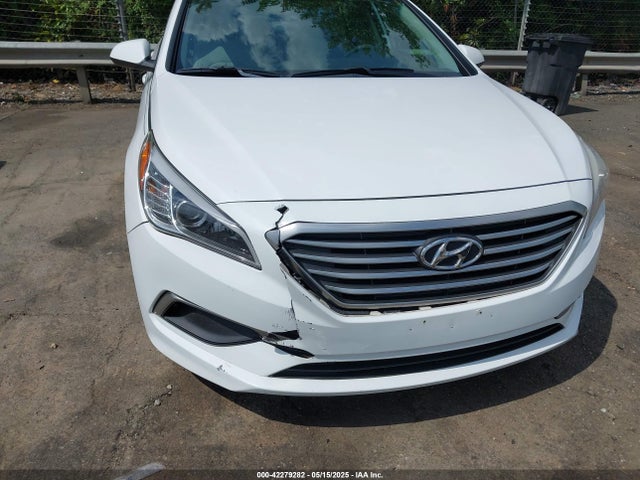 Hyundai SONATA SE 2016 5NPE24AF4GH307341 Image 6