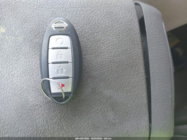 5N1DR2MN5KC626844 Nissan Pathfinder Sv