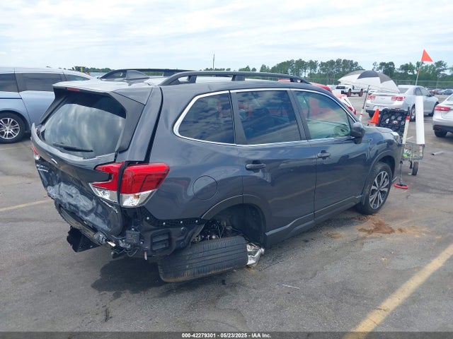 Subaru Forester Limited 2022 JF2SKAPC1NH521053 Image 4