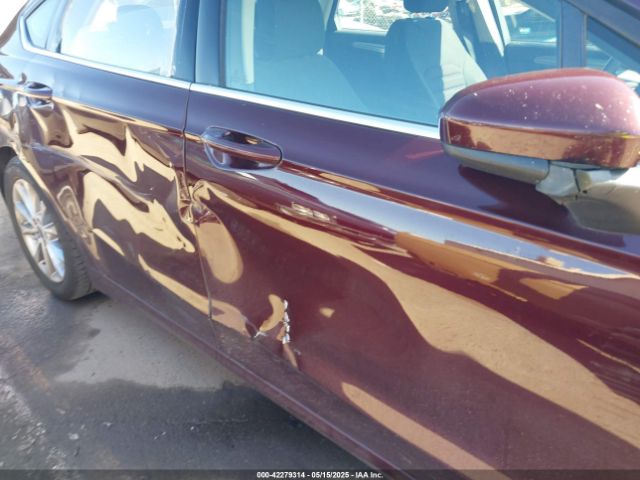 3FA6P0H78HR368483 Ford FUSION SE