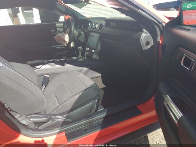 1FA6P8AM3G5241673 Ford Mustang V6