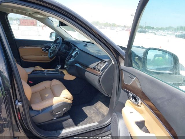 YV4A22PK6G1029537 Volvo Xc90 T6 Momentum