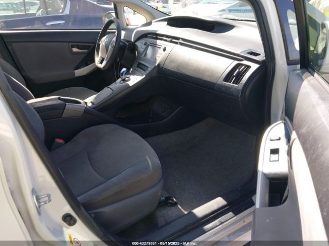 JTDKN3DU9F0453194 Toyota Prius Two