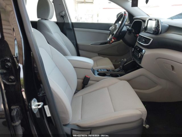 KM8J33A42LU240867 Hyundai Tucson Value