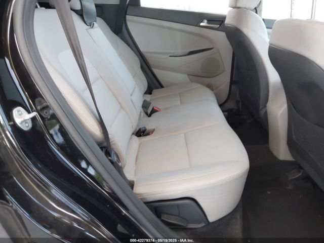 KM8J33A42LU240867 Hyundai Tucson Value