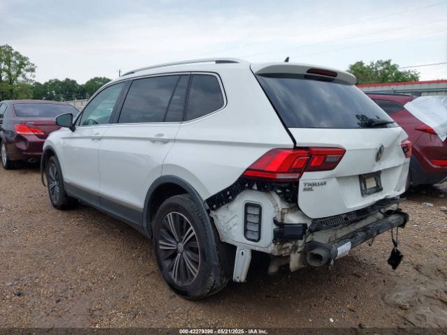 2019 VOLKSWAGEN TIGUAN 3VV3B7AX6KM018161 Photo 2