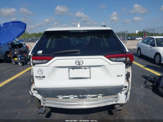 2T3W1RFV6KW013977 Toyota Rav4 Xle