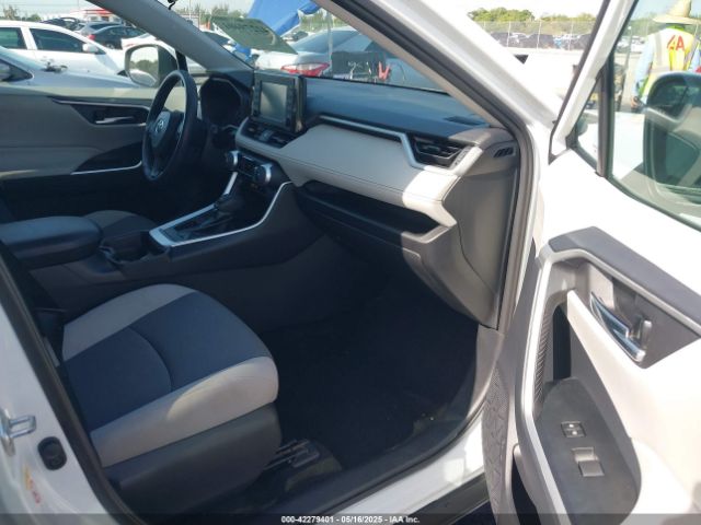 2T3W1RFV6KW013977 Toyota Rav4 Xle