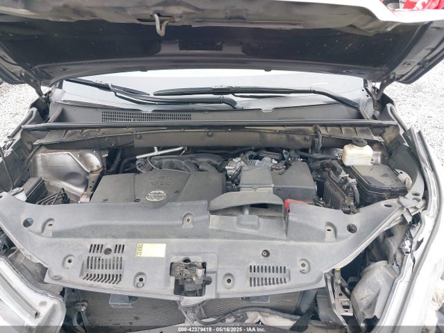 5TDJZRFH3HS479163 Toyota Highlander Se