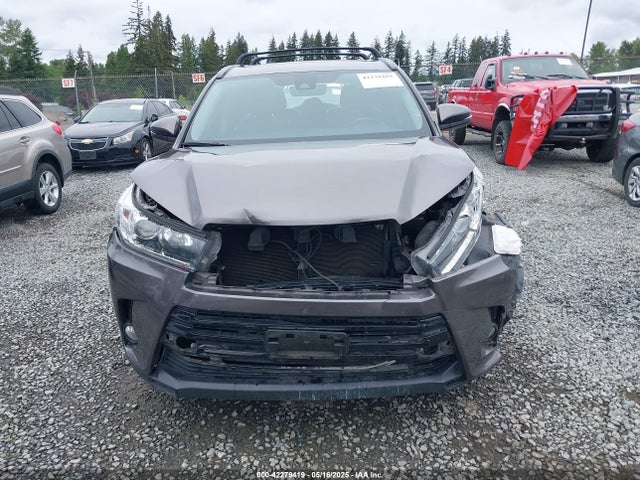 5TDJZRFH3HS479163 Toyota Highlander Se