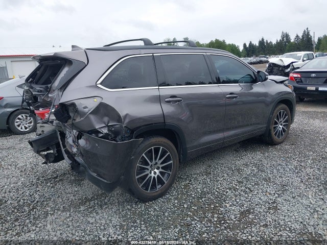 5TDJZRFH3HS479163 Toyota Highlander Se
