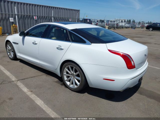 2012 JAGUAR XJ SAJWA1CB4CLV33824 Photo 2