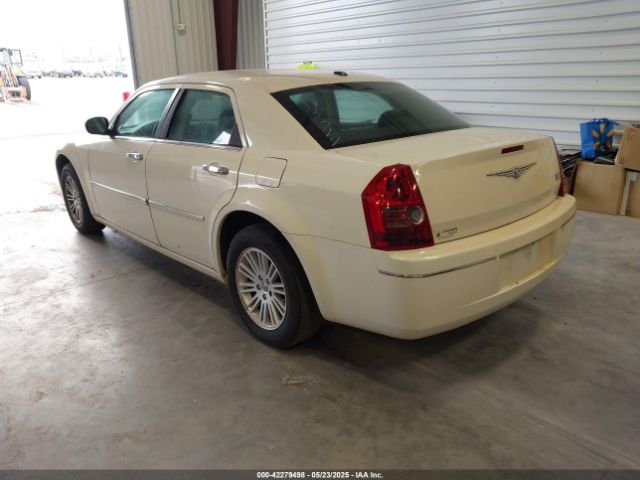 2010 CHRYSLER 300 2C3CA5CV0AH213322 Photo 2