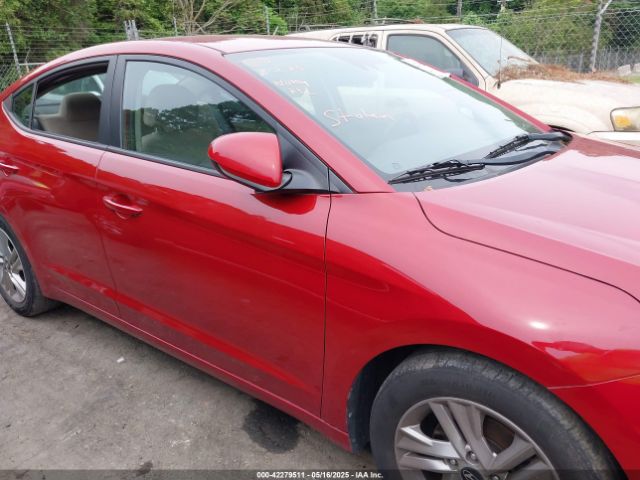 KMHD84LF0KU764701 Hyundai ELANTRA SEL