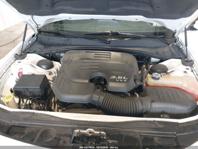2C3CCAAG8EH381206 Chrysler 300