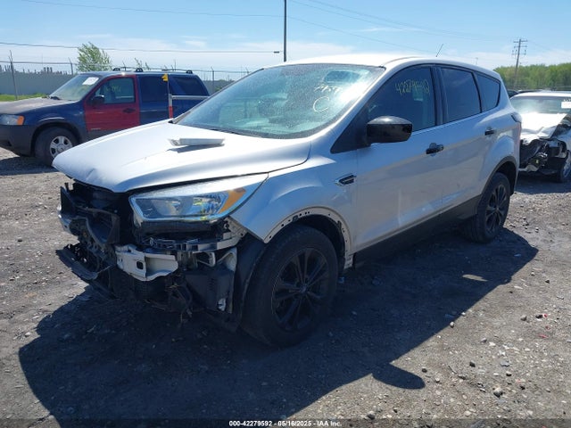 1FMCU9G93HUB34575 Ford ESCAPE SE