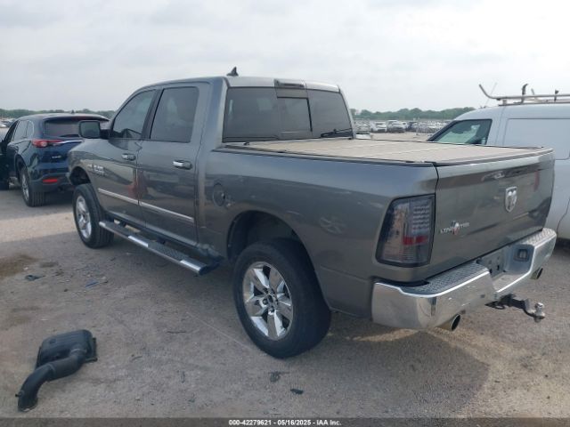 2013 RAM 1500 1C6RR6LT2DS656577 Photo 2