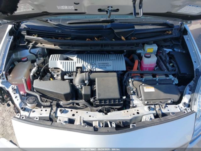 JTDKN3DU4F0422967 Toyota Prius Four