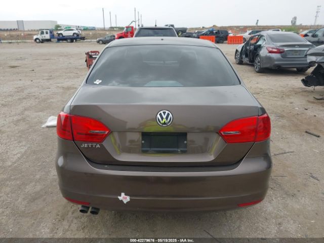 3VW2K7AJ2EM428270 Volkswagen Jetta 2.0l S